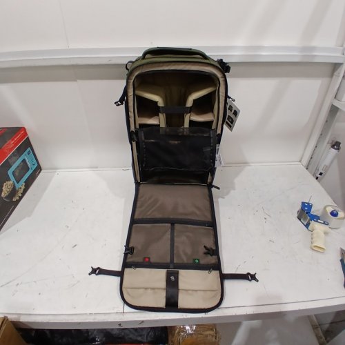 VANGUARD VEO SELECT TROLLEY BAG/BACKPACK FOR PRO DSLR/MIRRORLESS CAMERAS - GREEN (MODEL: VEOSELECT58T) image 6