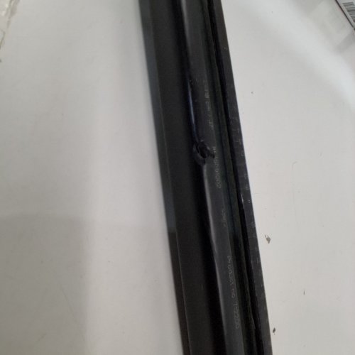 2PK THULE SQUAREBAR STEEL LOAD BAR - 47" - BLACK (MODEL: 712200) image 4