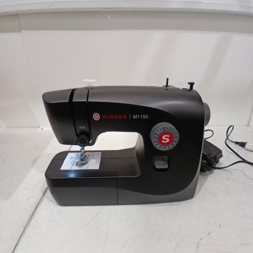 SINGER LIGHTWEIGHT & PORTABLE SEWING MACHINE WITH 45 STITCH APPLICATIONS - BLACK (MODEL: M1150) image 3