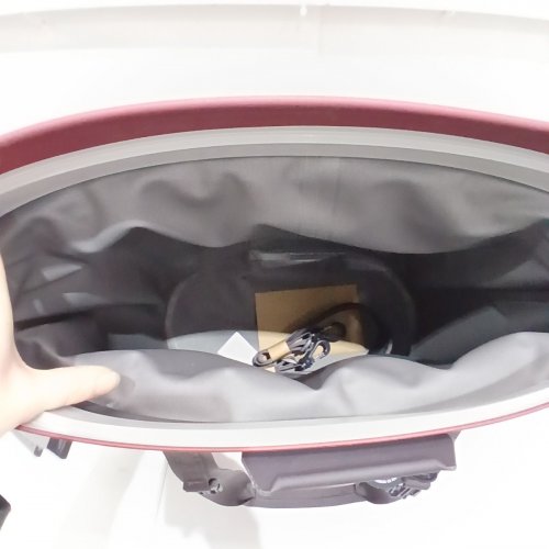 YETI HOPPER M30 LEAKPROOF MAGNETIC CLOSURE PORTABLE SOFT COOLER - 28L - 42 CANS - WILD VINE RED/DARK GREY (MODEL: GS3130-1) image 3