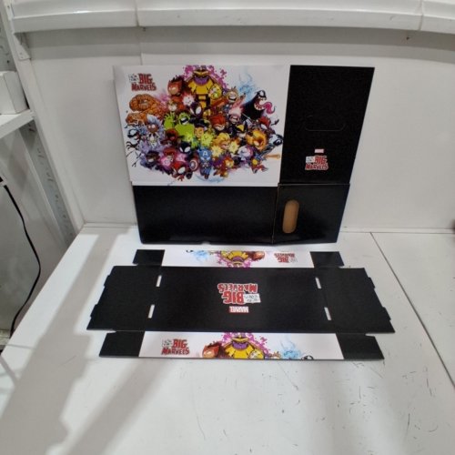 MARVEL SKOTTIE YOUNG'S BIG MARVELS COMIC BOOK STORAGE BOX - HOLDS UP TO 100 COMICS - 15.5" X 7.6" X 10.9" - MULTICOLOR image 4
