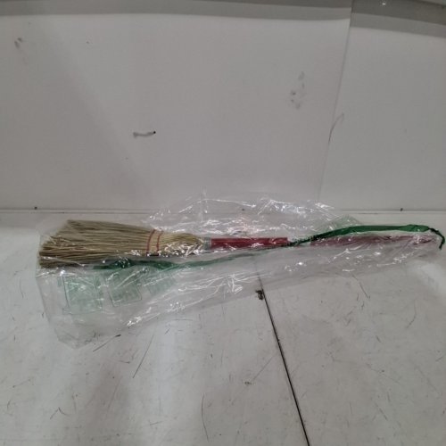 BLENDED CORN BROOM WITH WOODEN HANDLE - 34" - RED/BEIGE (MODEL : 368100) image 4