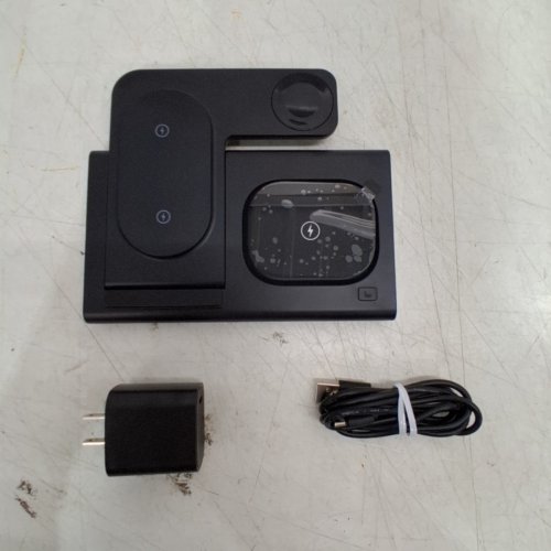 JUST WIRELESS 3-IN-1 PORTABLE WIRELESS CHARGER FOR APPLE PRODUCTS - BLACK (MODEL: 04099-V) image 3
