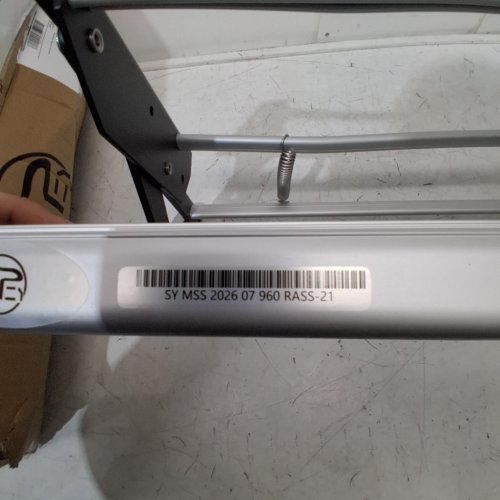 GEARFLAG MANUAL FOLDING RV STEP WITH ANTI-SLIP SURFACE - 440LB MAX - SILVER/BLACK image 6