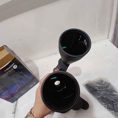 CELESTRON SKYMASTER 15X70MM BINOCULARS 15X MAGNIFICATION, BLACK - (MODEL: 71009) image 3