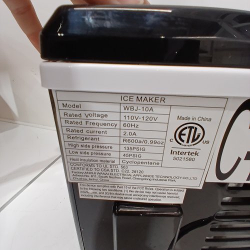 SWEETCRISPY COUNTERTOP ICE MAKER WITH SCOOP / BASKET & HANDLE - 26.5LBS - BLACK (MODEL: WBJ-10A) image 7