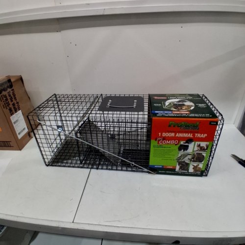 PROYARD CONTROLS 1-DOOR MEDIUM ANIMAL TRAP - 24" X 7" - SILVER (MODEL: 185043) image 2
