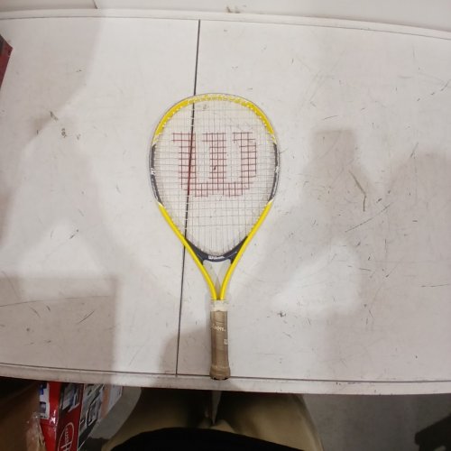 WILSON FEDERER 2 JUNIOR TENNIS RACKET - 21" / 3.5" GRIP - YELLOW image 3