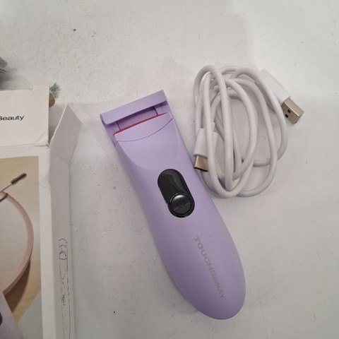 TOUCHBEAUTY PROFESSIONAL HEATED EYELASH CURLER WITH SILICONE - PURPLE - (MODEL:TB-2316) image 3