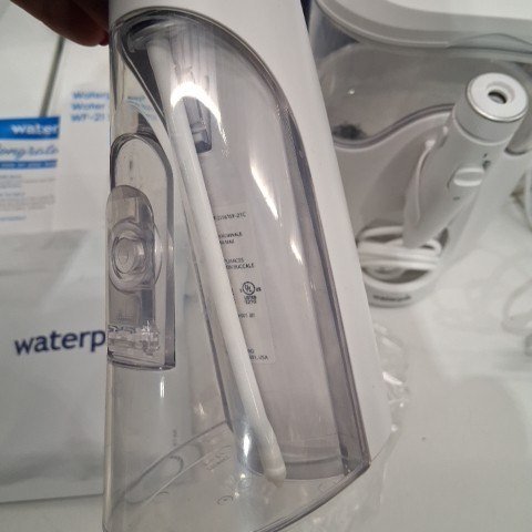 WATERPIK ULTRA PLUS & CORDLESS ENHANCE WATER FLOSSER COMBO PACK - WHITE (MODEL: 2702338) image 4