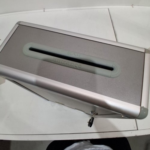 LOCKABLE WALL MOUNTED MAILBOX WITH KEYS - 9.5" X 12.5" X 4.25" - SLIVER/GREY image 14