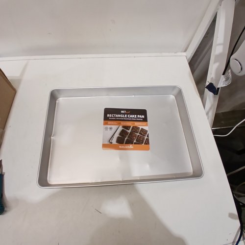 METLUX RECTANGULAR CAKE PAN - 13" X 19" - SILVER image 4