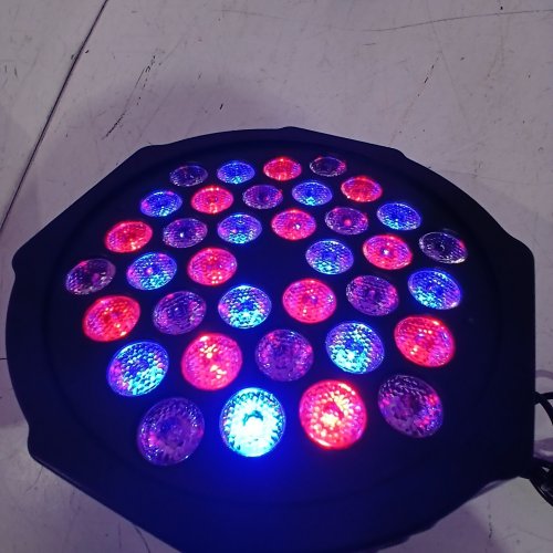 RECHARGEABLE STAGE PAR RBG LED LIGHT WITH REMOTE CONTROL - 12V XLR CONNECTION - BLACK (MODEL: ZQ01104) image 2