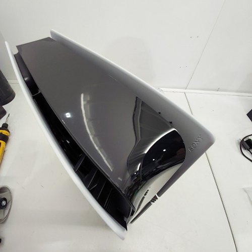 SONY PLAYSTATION 5 PRO (PS5) CONSOLE WITH WIRELESS CONTROLLER - DIGITAL EDITION - 2TB (MODEL: CFI-7019B01X) image 9