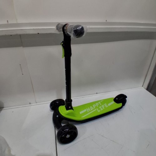 KIDS BESREY ADJUSTABLE KICK SCOOTER - GREEN/BLACK image 3