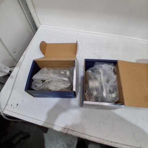 DETROIT AXLE FRONT BRAKE CALIPERS WITH BRACKETS FOR SELECT ACURA, HONDA MODELS image 3