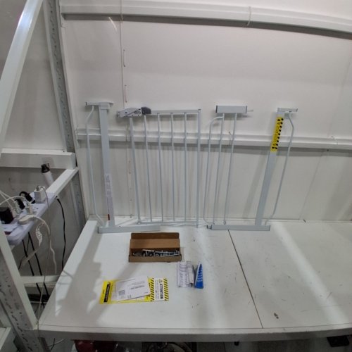 REGALO EASY STEP SAFETY GATE - 29" TO 38.5" - WHITE - (MODEL- 1160-DS) image 2