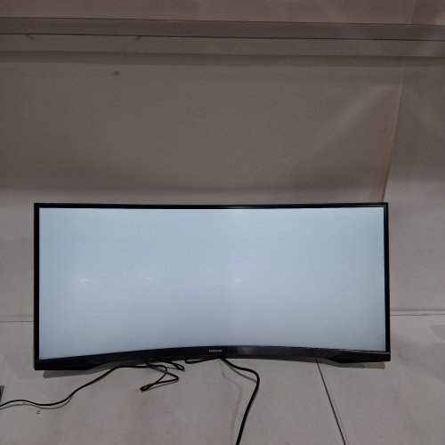 SAMSUNG 34" ODYSSEY G5 GAMING MONITOR - UWQHD 165HZ HDR AMD FREESYNC - BLACK (MODEL: LC34G55TWWNXZA) image 2