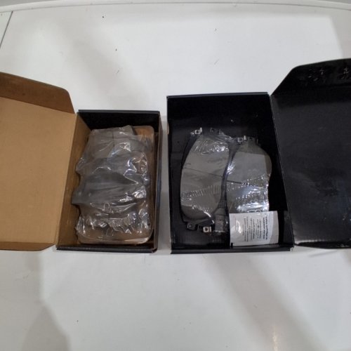 TRQ FRONT CERAMIC BRAKE PAD SET - FOR VW PASSAT JETTA GTI RABBIT AUDI A3 TT (MODEL: BFA73513 AND BFA15179) image 3
