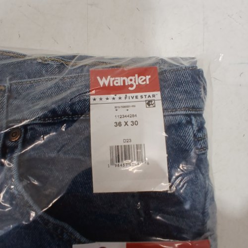 MEN'S WRANGLER RELAXED FIT JEANS - 36" X 30" - BLUE (STYLE: D23) image 2