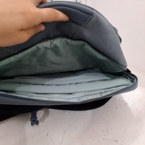 THULE AION TRAVEL BACKPACK - 28L - DARK SLATE/ BLUE image 4