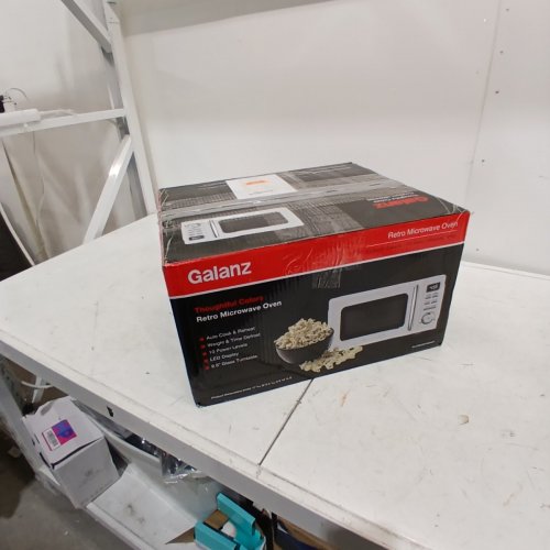GALANZ RETRO STYLE COUNTERTOP MICROWAVE OVEN - 0.7CU.FT. - WHITE (MODEL: GLCMKZ07WER07) image 8