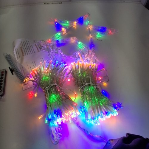 LIGHTING MAGIC CHRISTMAS INDOOR/OUTDOOR LED LIGHT WITH 344 LIGHTS AND REMOTE CONTROL - 12" STAR/11.8FT LED STRINGS/16.4FT LEAD WIRE - MULTI-COLOR/MODES image 4