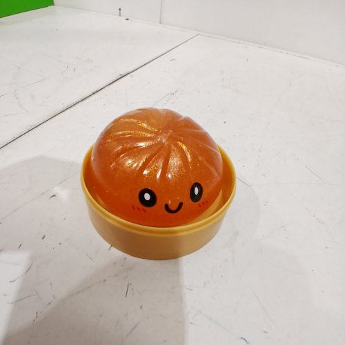 RAINBOW MISTERY SQUISHY BUN - YELLOW image 2