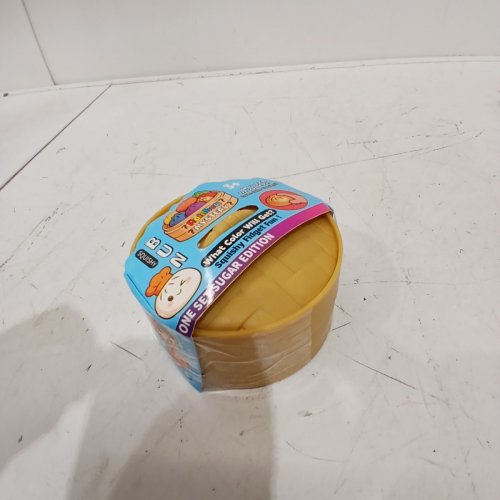 RAINBOW MISTERY SQUISHY BUN - YELLOW image 4