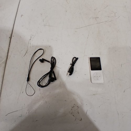 BLUETOOTH MP3 PLAYER - 32GB - WHITE/BLACK image 3
