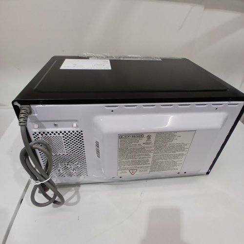 BLACK+DECKER STAINLESS STEEL MICROWAVE OVEN WITH PUSH BUTTON DOOR AND CHILD SAFETY LOCK - 900W - 1.1 CU.FT. - BLACK / SILVER (MODEL: EM031MB11-P) image 7