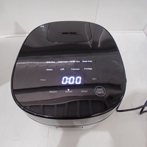 AMAZON BASICS RICE COOKER WITH NON-STICK INNER POT - 6-CUP CAPACITY - BLACK image 3