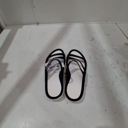 WOMENS CROCS GETAWAY STRAPPY SANDAL - SIZE 10 - WHITE/BLACK (STYLE: 1075488) image 3