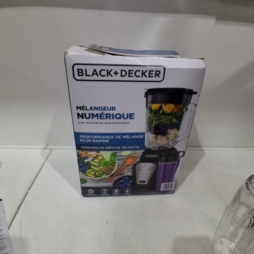 BLACK+DECKER DIGITAL BLENDER WITH PERFECTPOUR GLASS JAR & SINGLE SERVE SIP CUP - 700W, 24 OZ- BLACK (MODEL: BL2307GBC) image 4