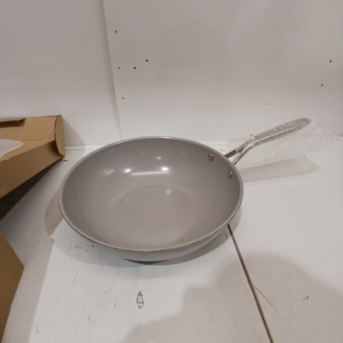 TECHEF CERATERRA 12" NONSTICK WOK/STIR-FRY PAN, OVEN & DISHWASHER SAFE - SIVLER GREY (MODEL: CTW30) image 3