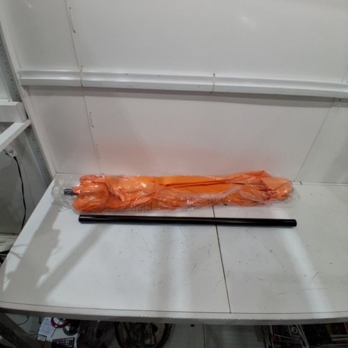 VEGOND OUTDOOR PATIO UMBRELLA WITH CRANK LIFT AND TILT - 9FT - ORANGE image 2