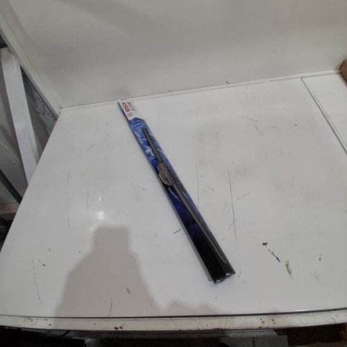 BOSCH ICON QUIETER PERFORMANCE PREMIUM BEAM WINDSHEILD WIPER BLADE - 18A image 3