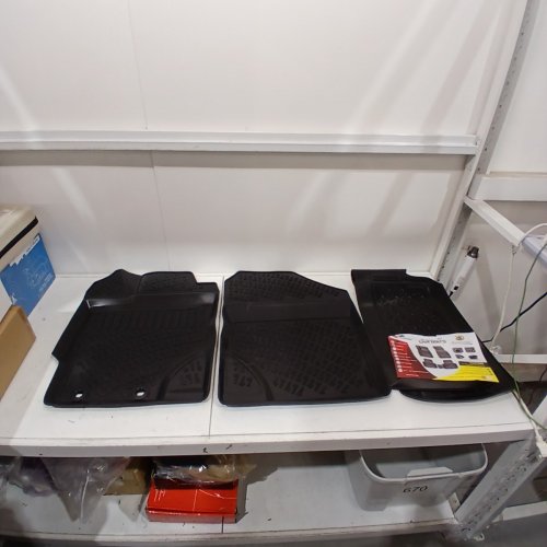 3PC RIZ LINER CAR MATS FOR TOYOTA YARIS 2012-2018 - BLACK image 3