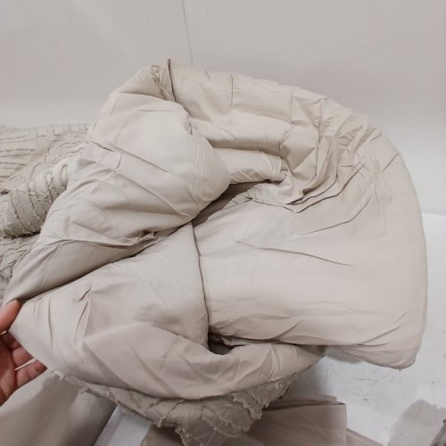 5PC BEDDING SET - COMFORTER, FITTLED AND FLAT SHEET AND 2 PILLOW CASES - SUPER KING PLUS - BEIGE image 5