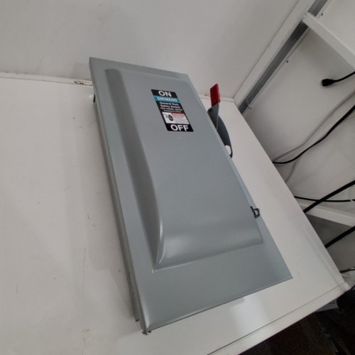 SIEMENS 3-POLE FUSIBLE INDOOR GENERAL DUTY SWITCH - VBII SAFETY - 100A, 240V - GREY (MODEL: GF323NLA) image 6