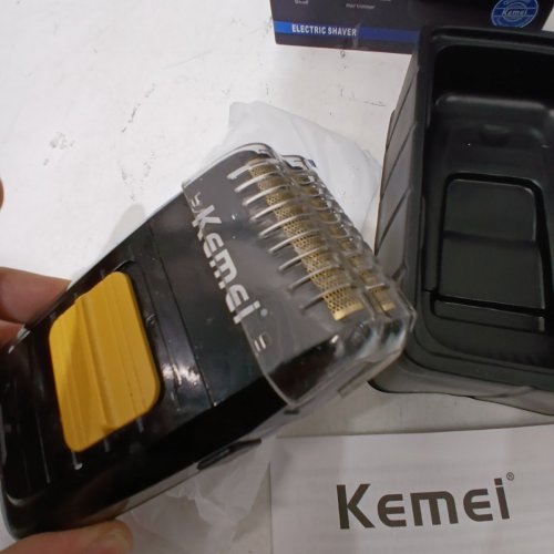 MEN'S KEMEI DOUBLE ELECTRIC FOIL SHAVER(MODEL: KM-1102) image 4