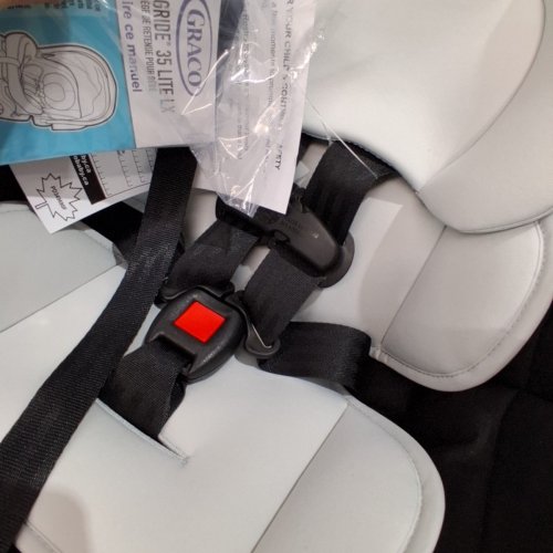 GRACO SNUGRIDE 35 LITE LX INFANT CAR SEAT - MAX WEIGHT 34LBS - STUDIO COLOUR (MODEL: 2119658) image 4