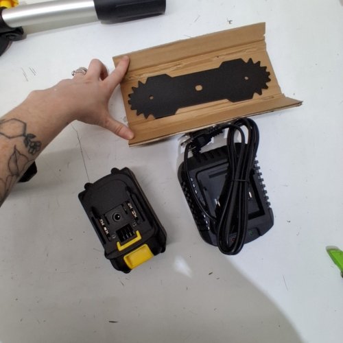 GARVEE CORDLESS GRASS TRIMMER WITH BATTERY- 20 V 4 AH 80W - YELLOW AND BLACK (MODEL: PPG_34A9DVAF) image 5