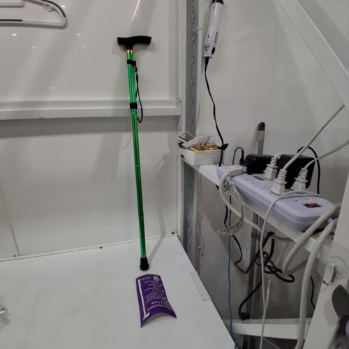 REHAND MEDICAL ELDERLY ASSIST COMPACT FOLDING CANE - METALLIC GREEN (MODEL: 1317) image 2
