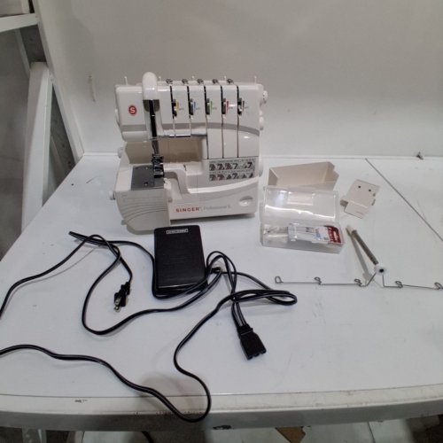 SINGER PROFESSIONAl 5 HEAVY-DUTY METAL FRAME SOWING MACHINE WITH ACCESSORY KIT - WHITE - (MODEL: 14T968DC) image 3