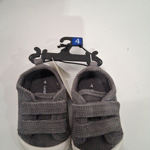BOY'S GEORGE CASUAL SHOES - SIZE 4 - GRAY image 2