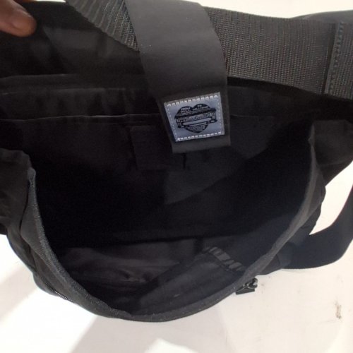 CARHARTT RIPSTOP DURABLE WATER-RESISTANT SIDE MESSENGER BAG WITH LAPTOP SLEEVE- BLACK image 4