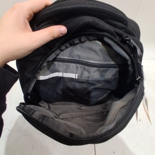 THE NORTH FACE VAULT EVERYDAY LAPTOP BACKPACK - 28L CAPACITY - BLACK image 3