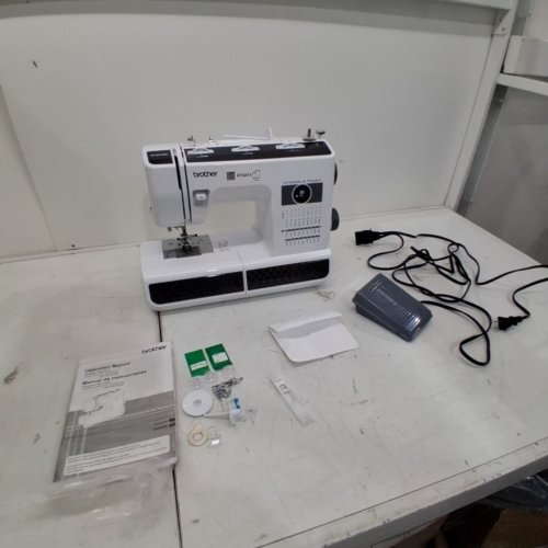 BROTHER TOUGH AND STRONG SEWING MACHINE WITH 37 BUILT IN STITCHES (MODEL: ST371HD) image 3