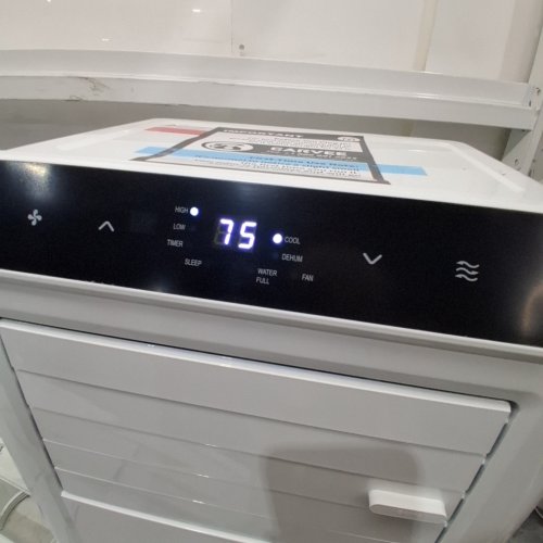 GARVEE 3-IN1 PORTABLE AIR CONDITIONER AC UNIT WITH DEHUMIDIFIER FAN AND REMOTE CONTROL - 8000BTU/HR - 115V - 60HZ - 770W - 6.8A - 13" X 15.9" X 34.8" - WHITE (MODEL: NPLJ12A-05C/X1E) image 2